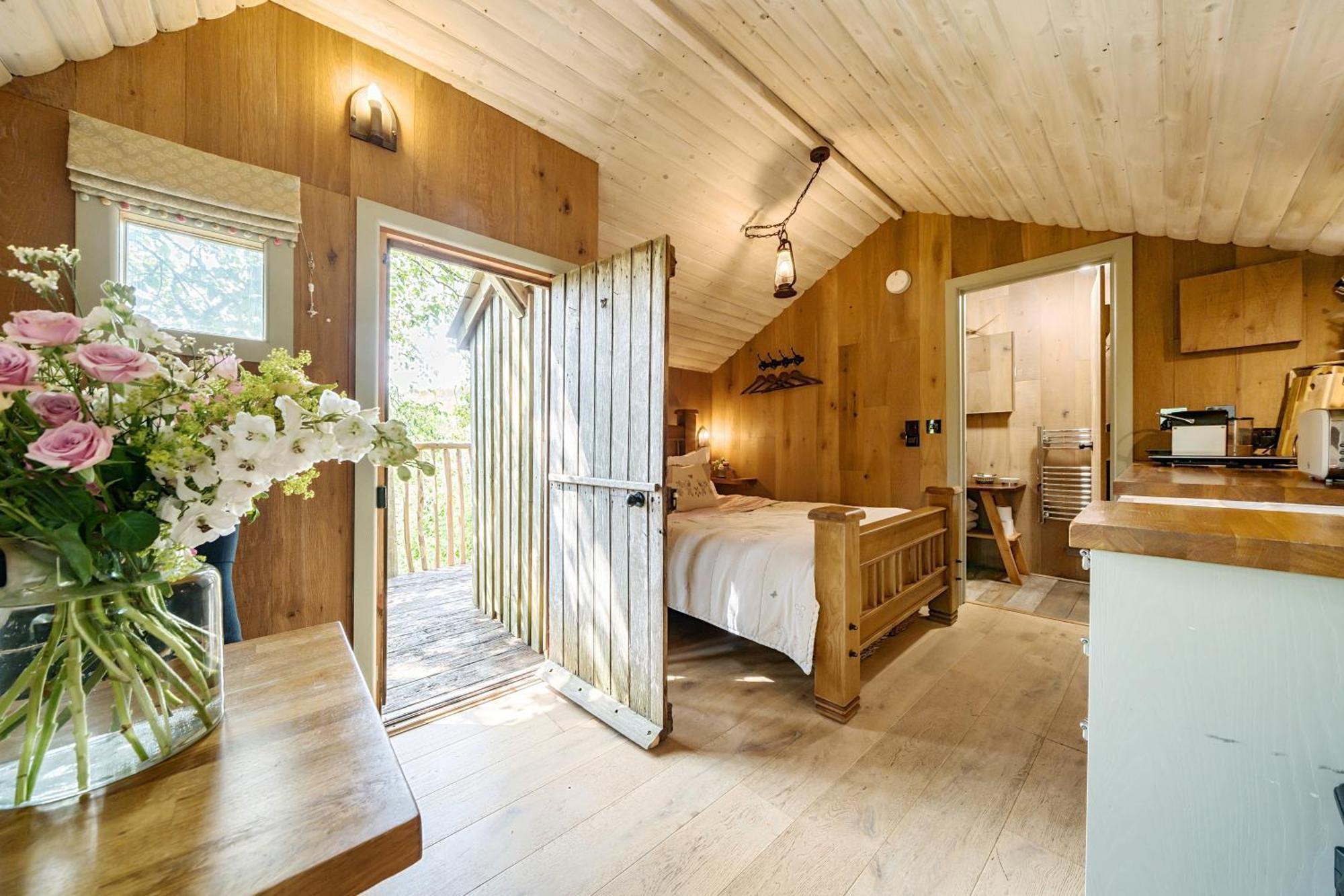 Вилла The Treehouse At Salcombe Farm Экстерьер фото